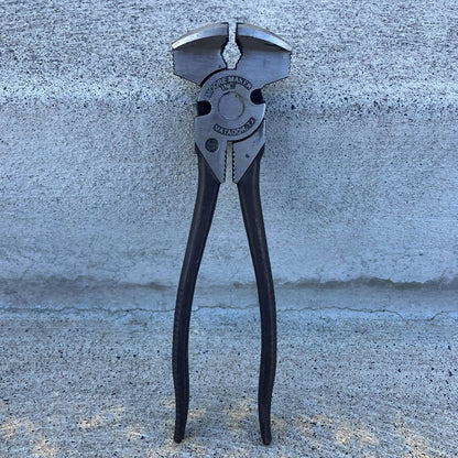 Moore Maker Fencing Saddle Pliers, 8" Bullnose