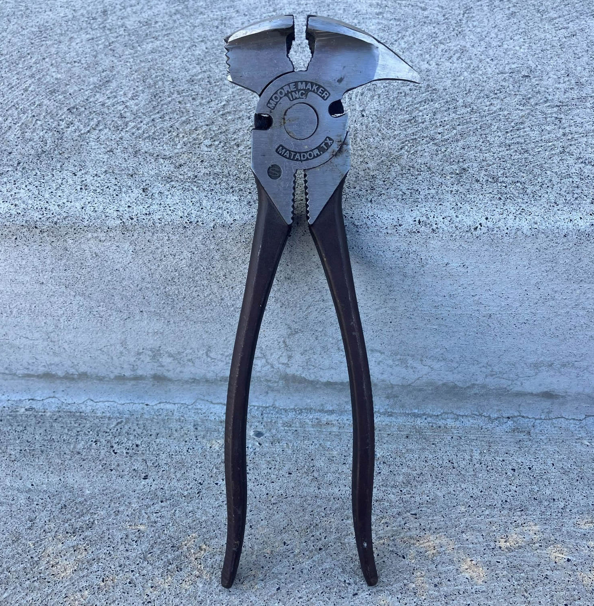Moore Maker Fencing Pliers, 10" Bullnose with Spike