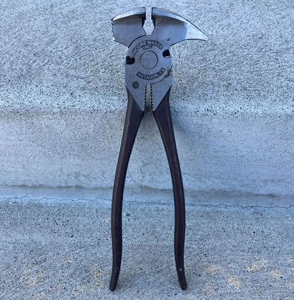 Moore Maker Fencing Saddle Pliers, 8" Bullnose with Spike